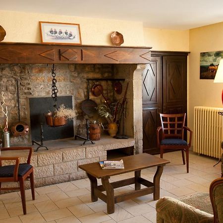 Sévérac-le-Château Citotel Hotel Le Commerce מראה חיצוני תמונה